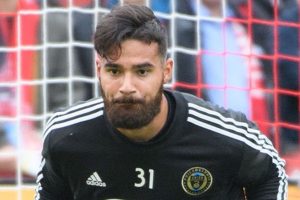 Carlos Coronel: salario y costos de transferencia